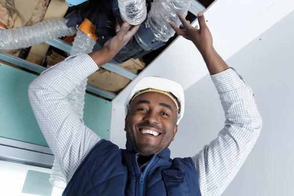 Key Factors to Consider When Hiring HVAC Repair Contractors