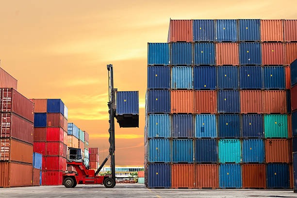 International Shipping from Canada to US Hassle-Free Solutions