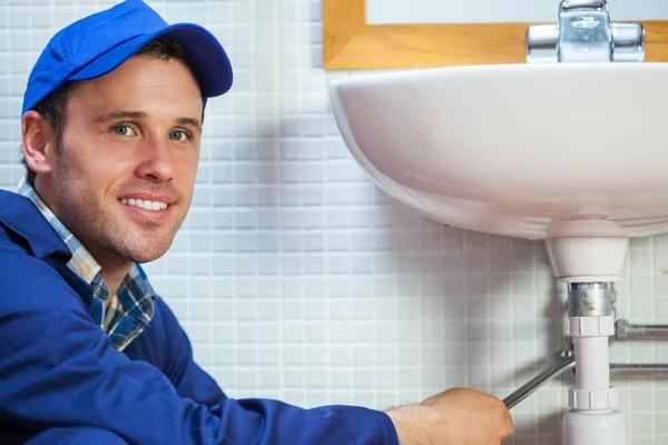 How Plumber Watertown Services Keep Your Pipes Flowing Smoothly