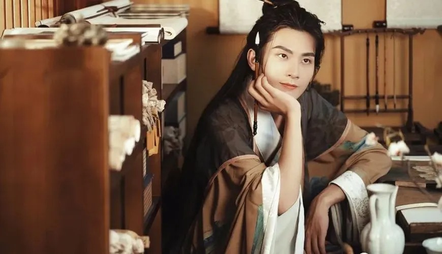 Classic Men’s Hanfu for Every Man Who Appreciates Tradition