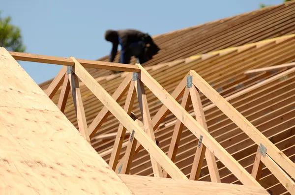 Roofing Contractor Committed to Customer Satisfaction
