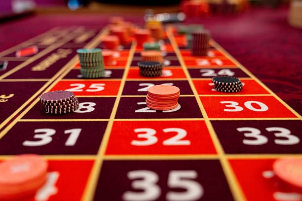 Smart Gambling Strategies with a bookmaker francais Service