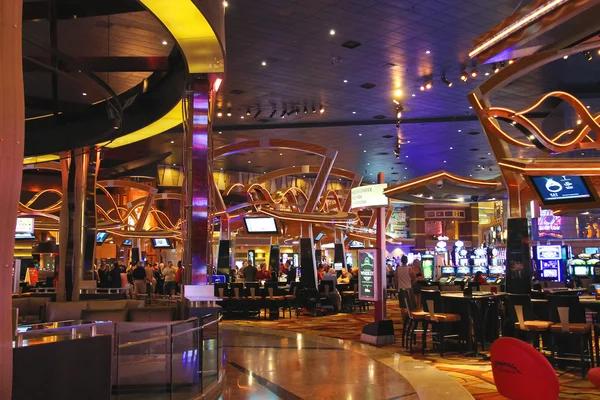 Why Users Prefer Mejores Casinos Online